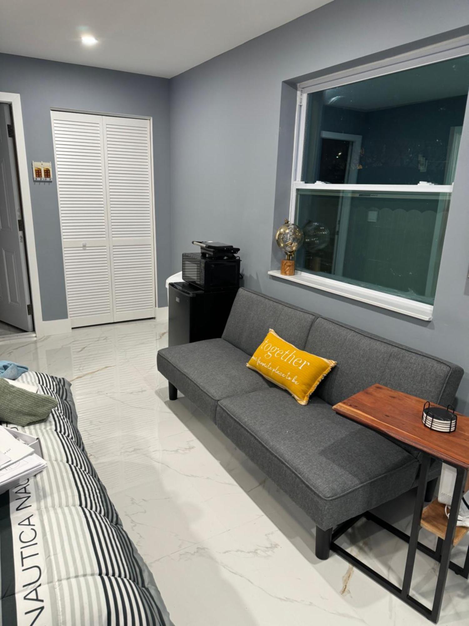 Modern Studio Near Wynwood ไมอามี ภายนอก รูปภาพ